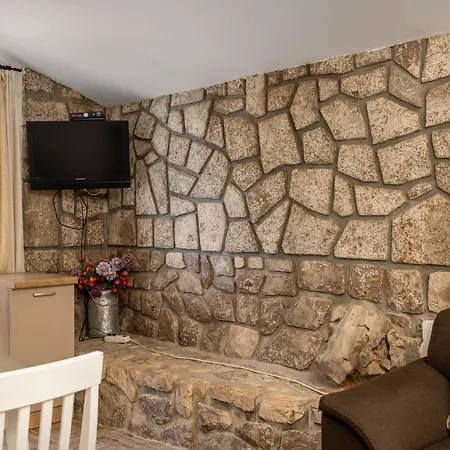 Pet Friendly In With Wifi Holiday home