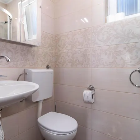 Holiday home Pet Friendly In With Wifi Dramalj