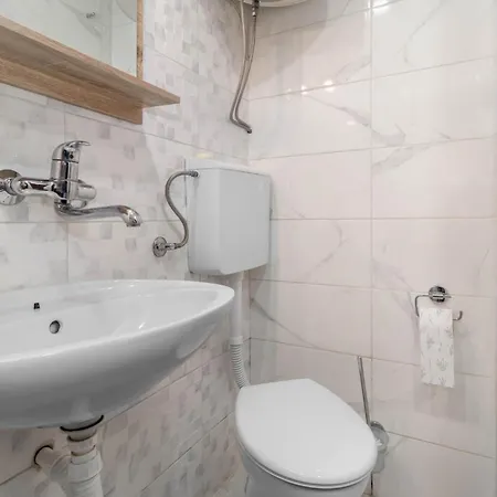 Pet Friendly In With Wifi Holiday home Dramalj