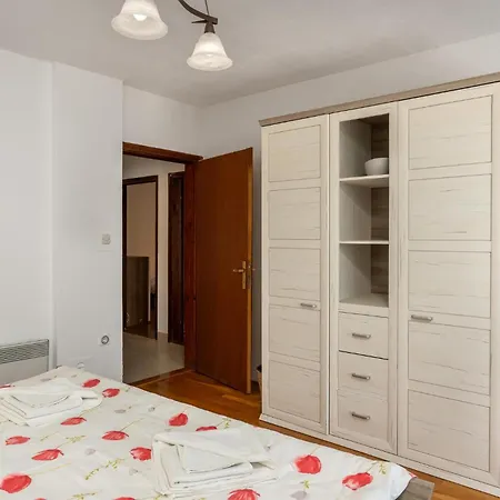 Holiday home Pet Friendly In With Wifi