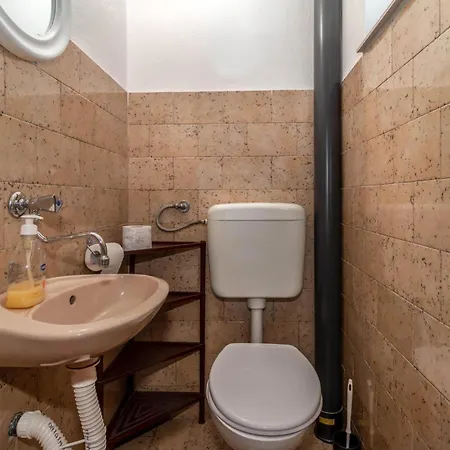 Holiday home Pet Friendly In With Wifi *